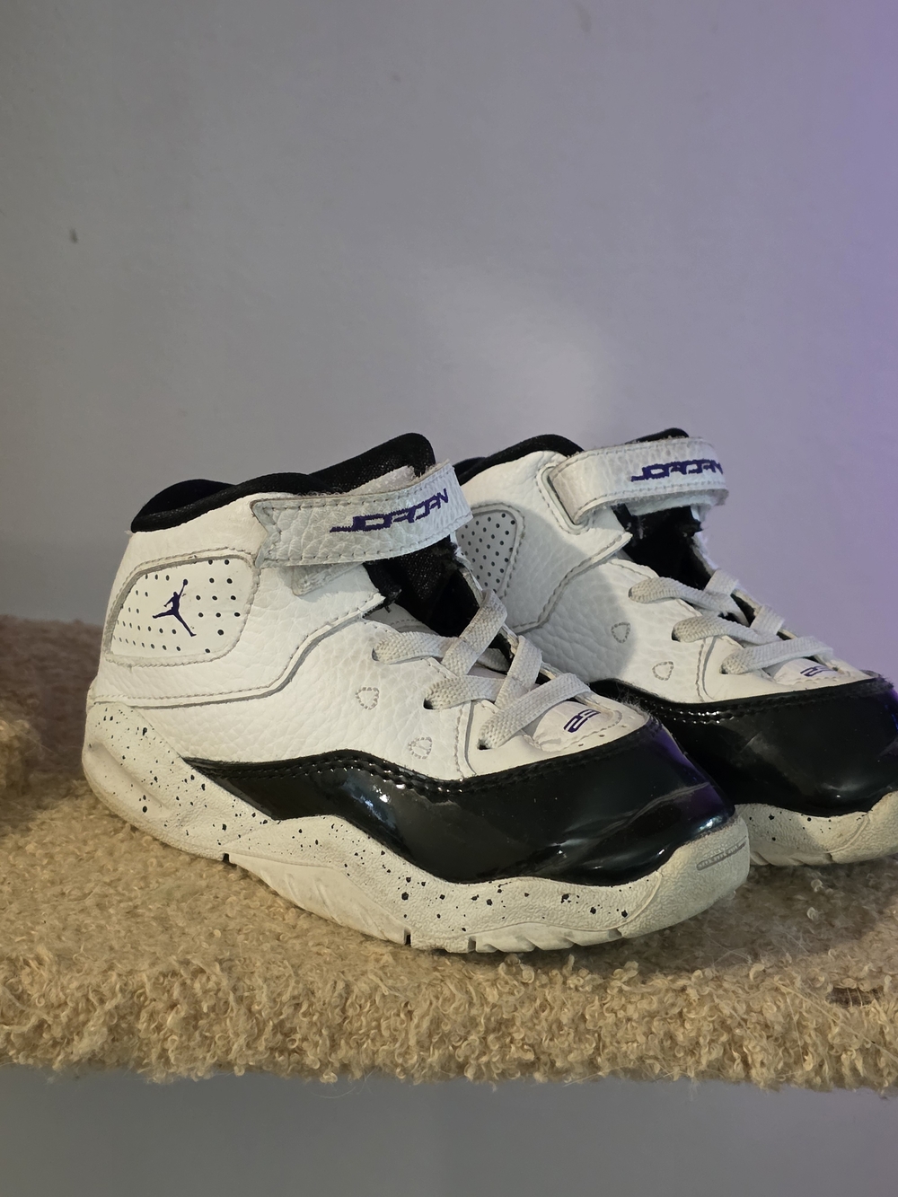 Jordan Kids' White & Black High-Top Basketball Shoes Gr8 Baby